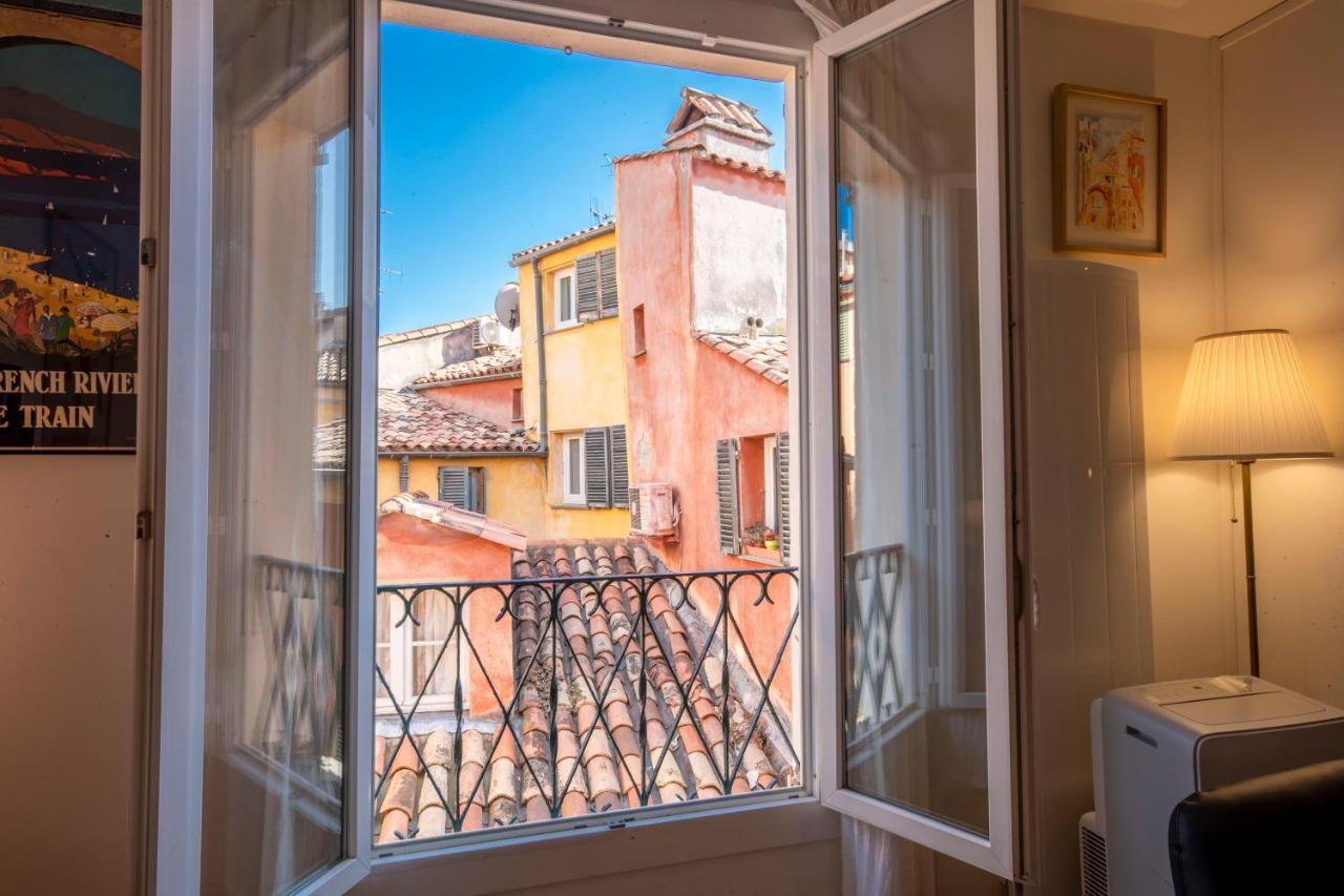 Spacious And Bright Flat Close To The Beach : Heart Of Old Nisa Exterior foto